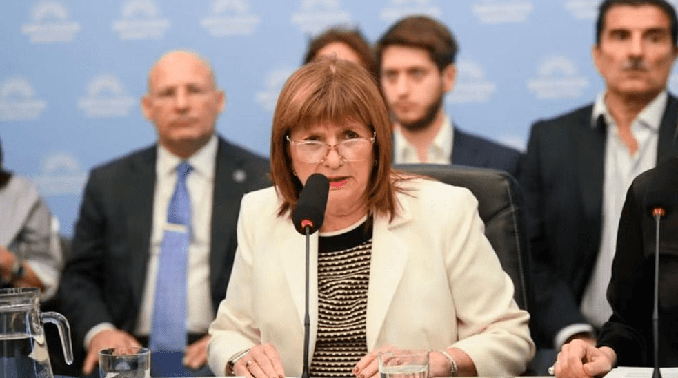 Bullrich limitó a diez horas mensuales las licencias sindicales&nbsp;pagas