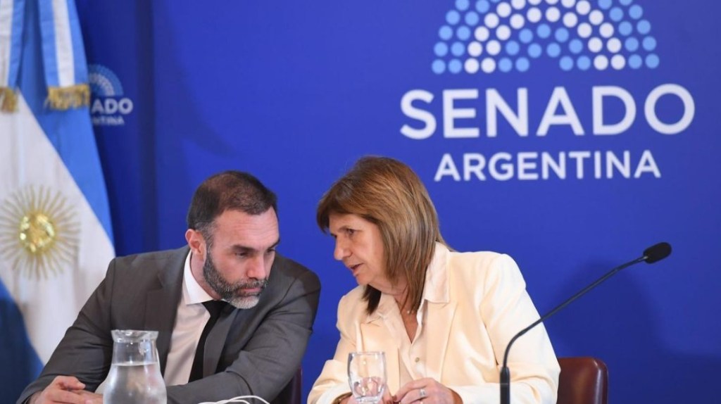 Bullrich inicia reuniones en el Senado por la reforma laboral de&nbsp;Milei