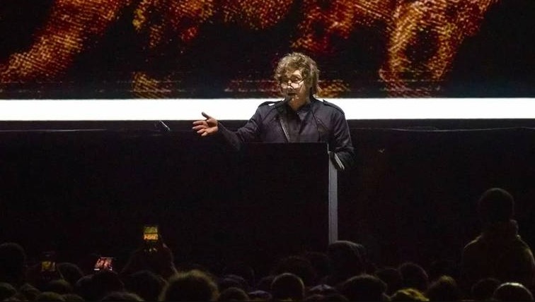 Milei arengó a sus seguidores: “Se viene la noche para los&nbsp;zurdos”