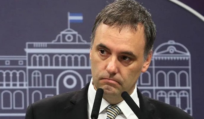 Polémica en redes por frase falsa del Indio Solari compartida por&nbsp;Adorni