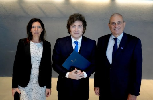 Milei pidió paciencia por la inflación en&nbsp;AmCham