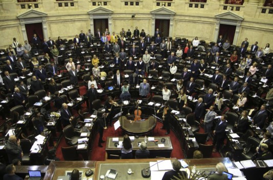Diputados realizaron un minuto de silencio por la muerte del padre de Martín&nbsp;Lousteau