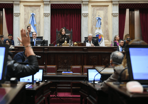 Senado: La Libertad Avanza anunció que donará el incremento de las&nbsp;dietas