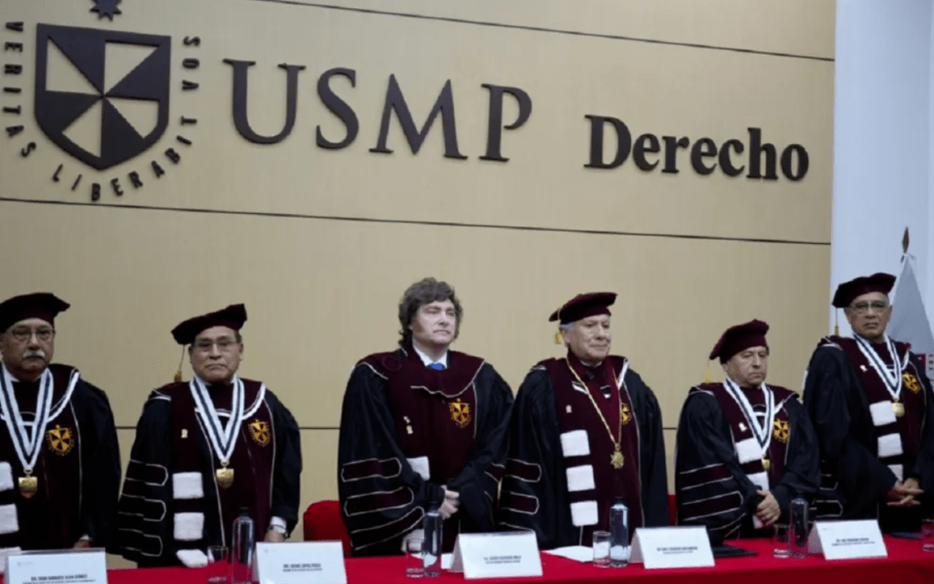 Javier Milei fue homenajeado con un Doctor Honoris Causa en&nbsp;Perú