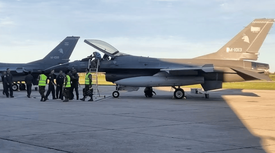 Llegaron seis F-16 a Río Cuarto y ya son 12 en el&nbsp;país